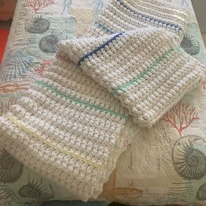 Vintage Crocheted Full Sz Coverlet